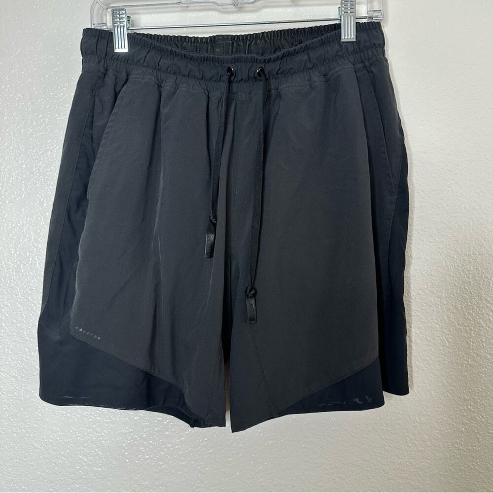 Rhone Black Athletic Workout Shots Mens Medium